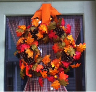 Wreath Pro Works On Doors With Moldings